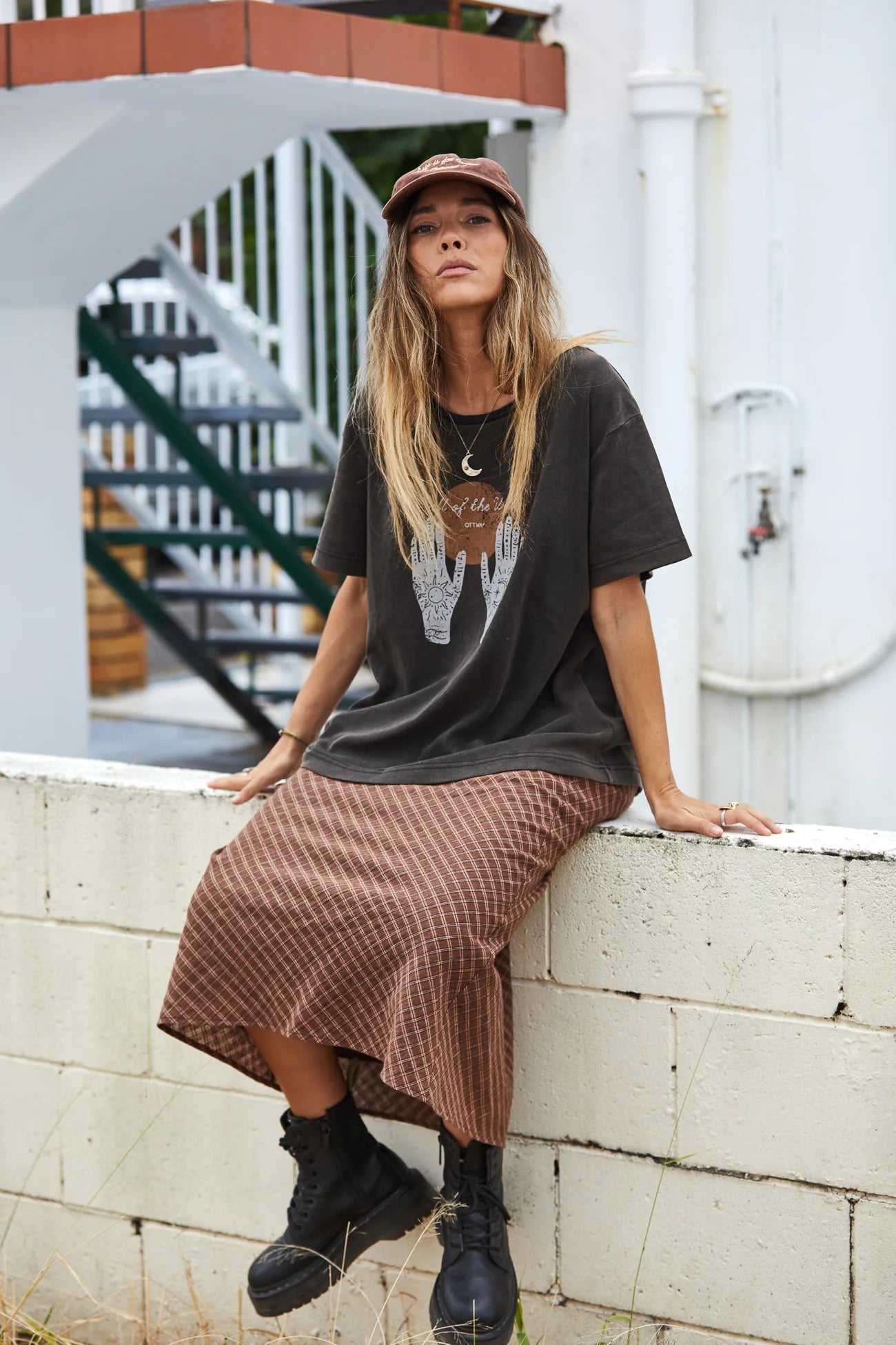 Ottway | Call of the Wild T-Shirt in Washed Charcoal