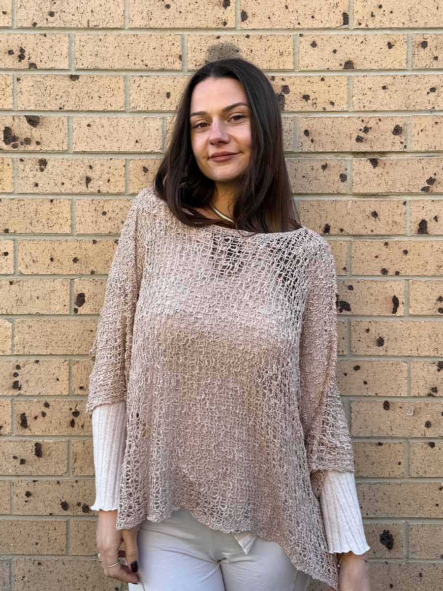 Mimpi Knit Top in Oat - FREE SIZE image