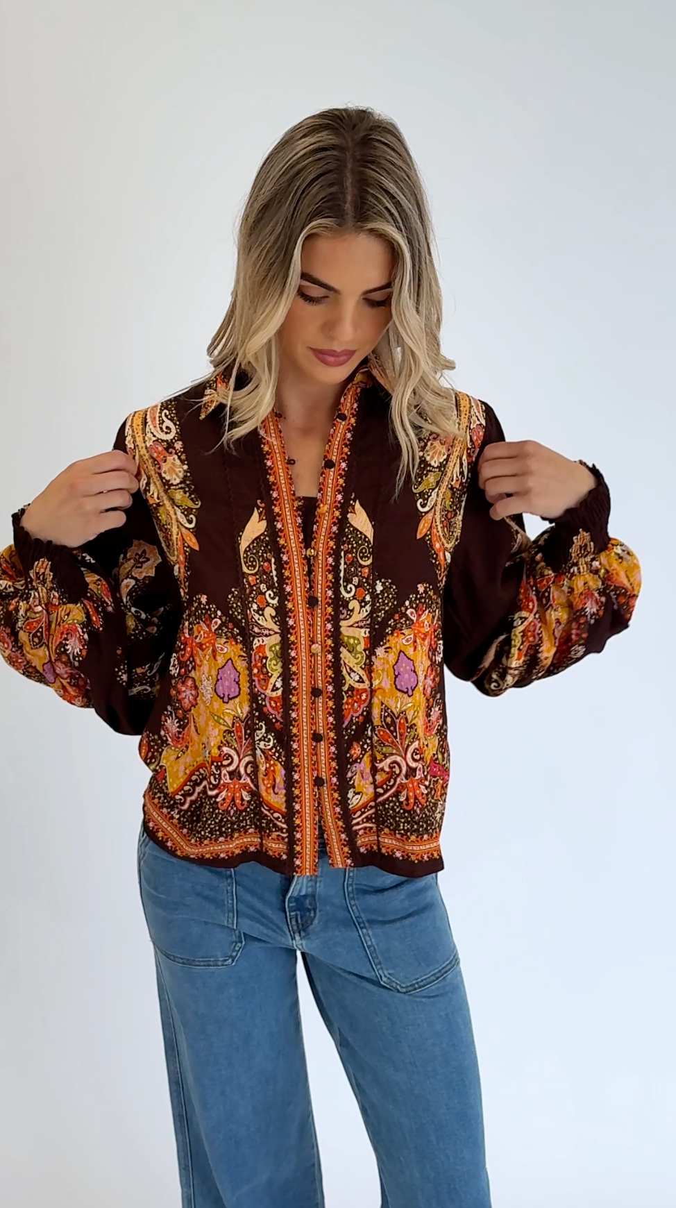 Amara Blouse in Brown/Rust